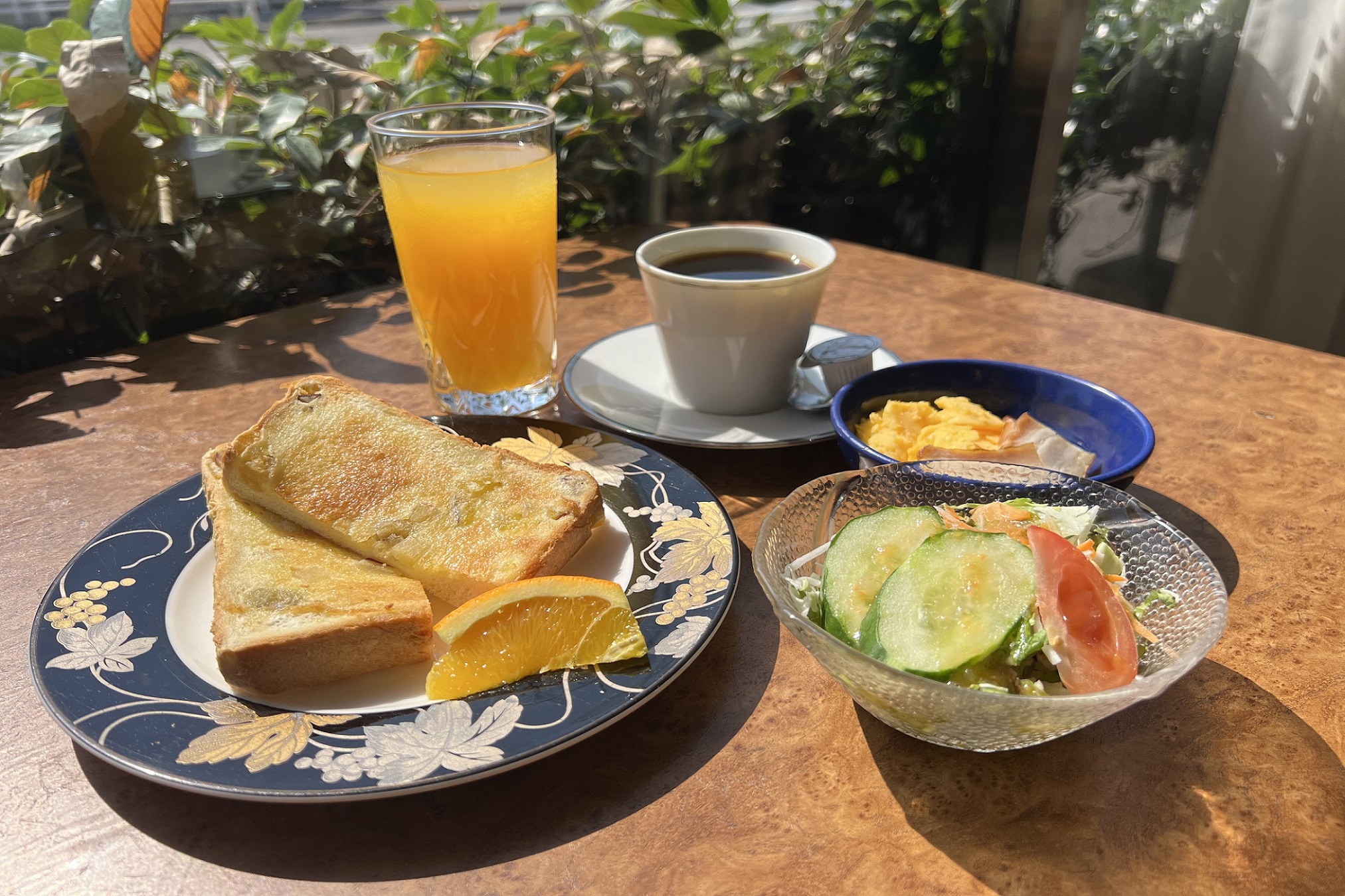 朝食のご案内